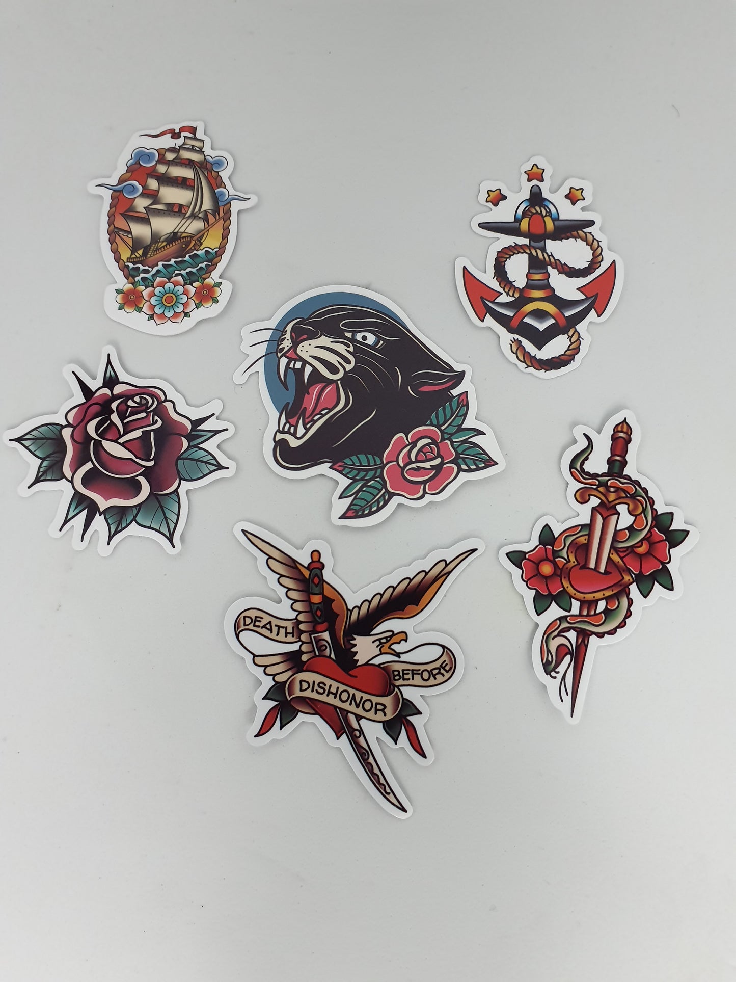 Pégatinas Tattoo – Estilo y Personalidad en Cada Pegatina