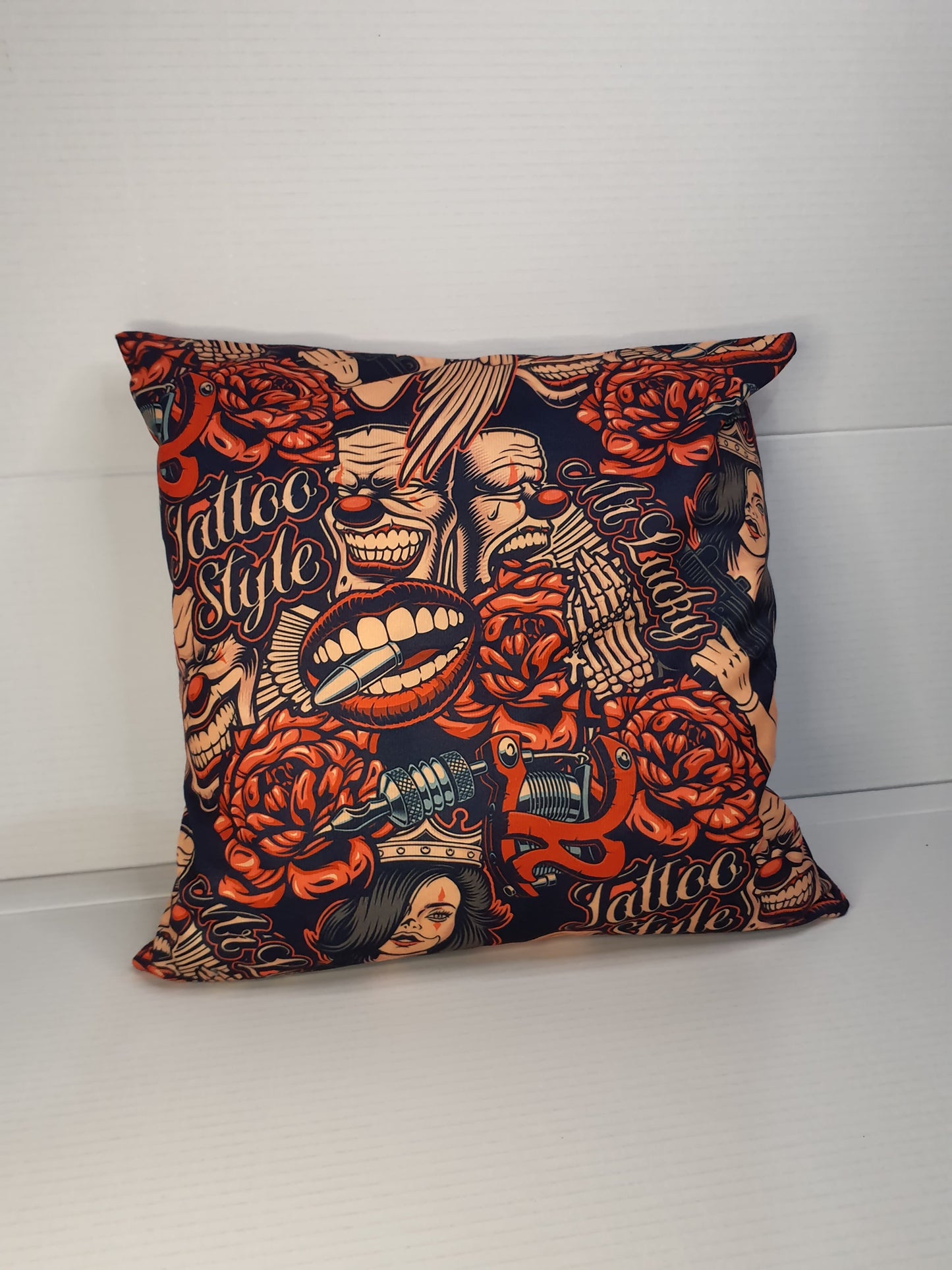 Pack personalizado – Cojín Chicano style + 2 Tazas Tattoo B&N - nomadasublime