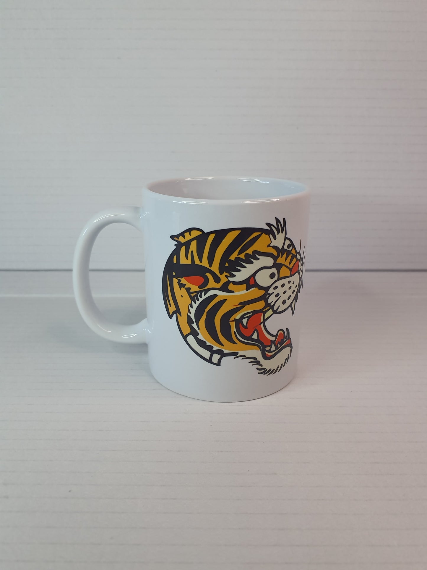 Taza De Cerámica con diseño Old School Tigre Tradicional - nomadasublime