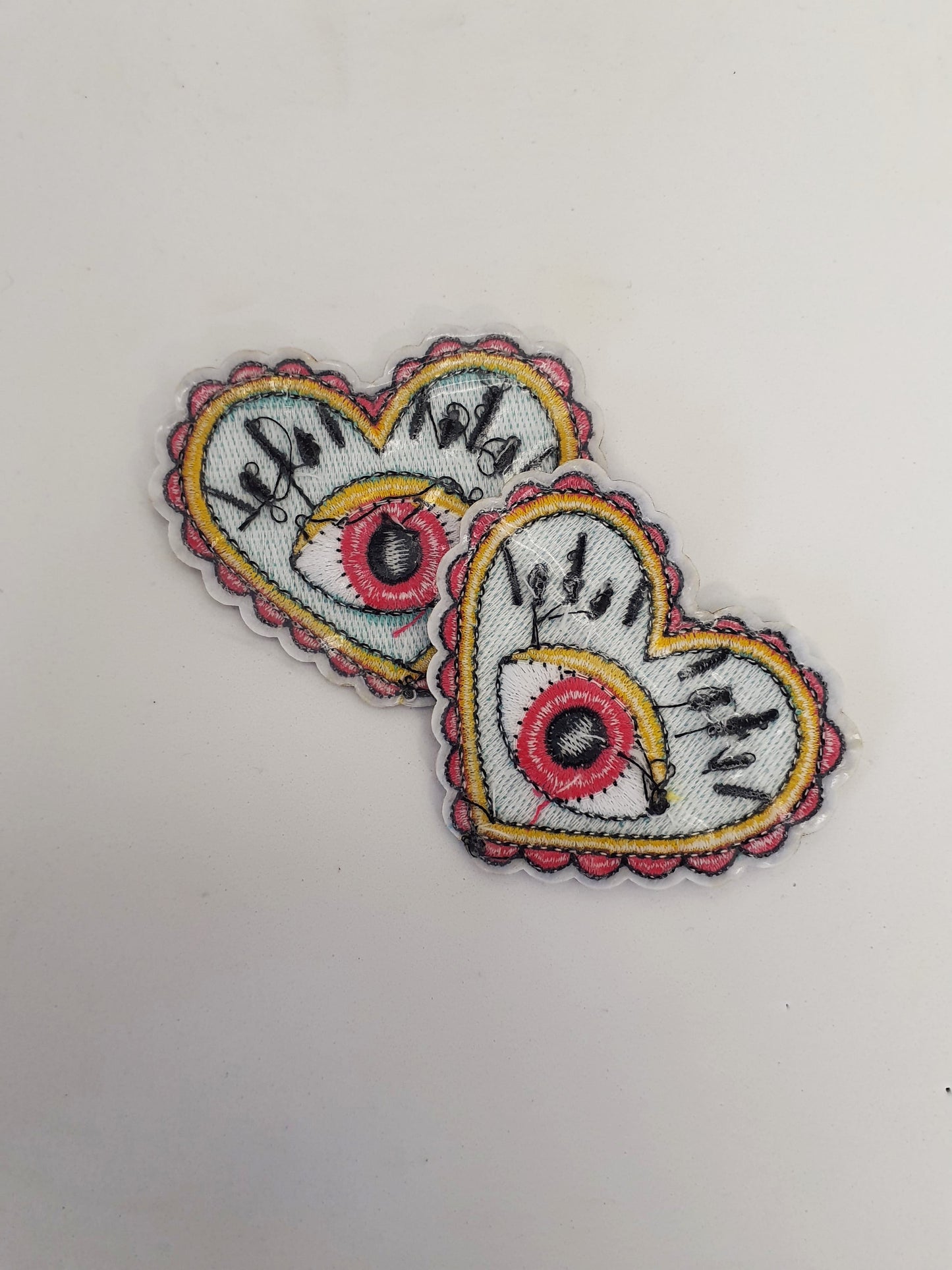 Parte trasera pack de 2 Parches "Corazón Tattoo Tradicional" – Pasión y Estilo Old School- nomadasublime