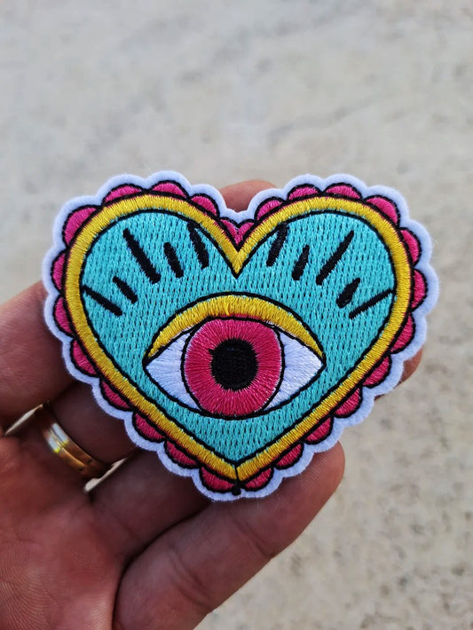 Parche exclusivo corazón old schol tatuaje tradicional americano. Ideal para amantes del tattoo.