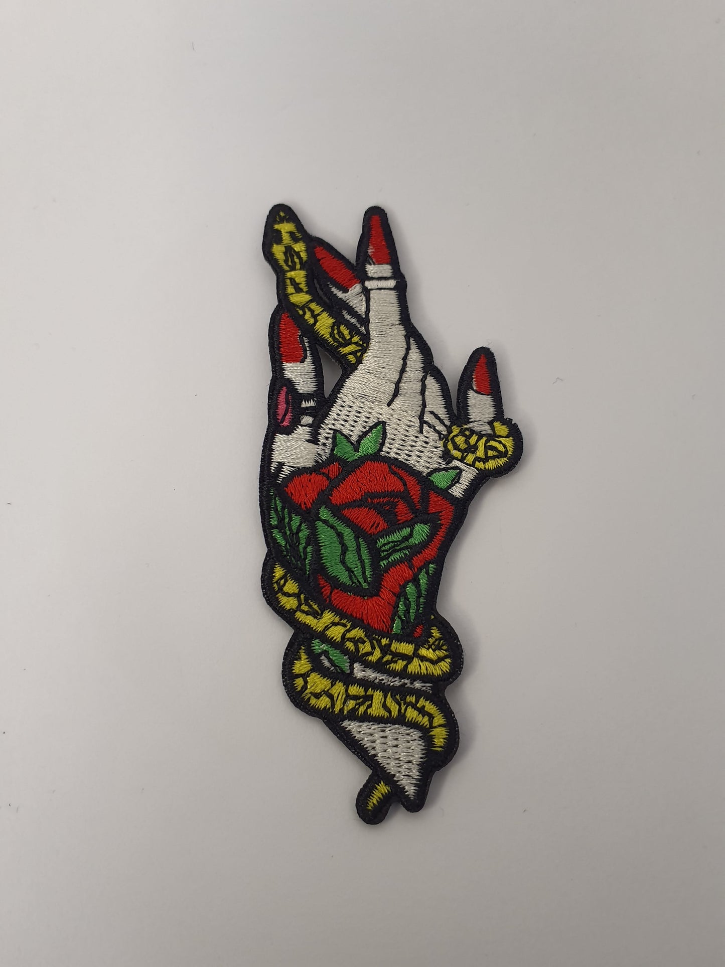 Parche vintage de mano y serpiente tatuaje vieja escuela