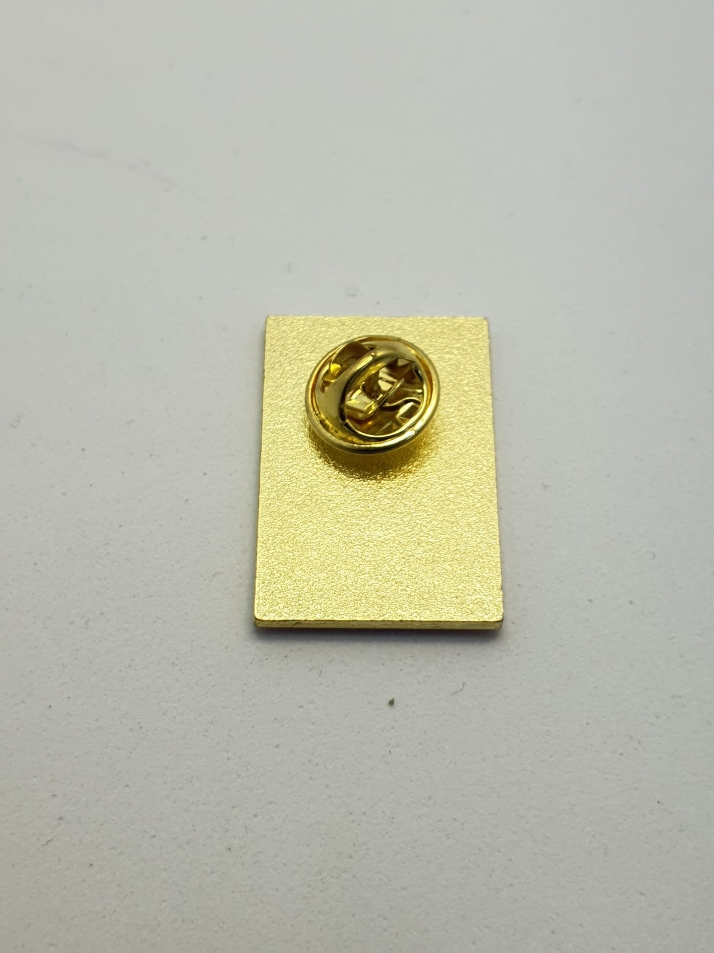 Pin Old School tradicional – Make Art Not War - Haz Arte No Guerra