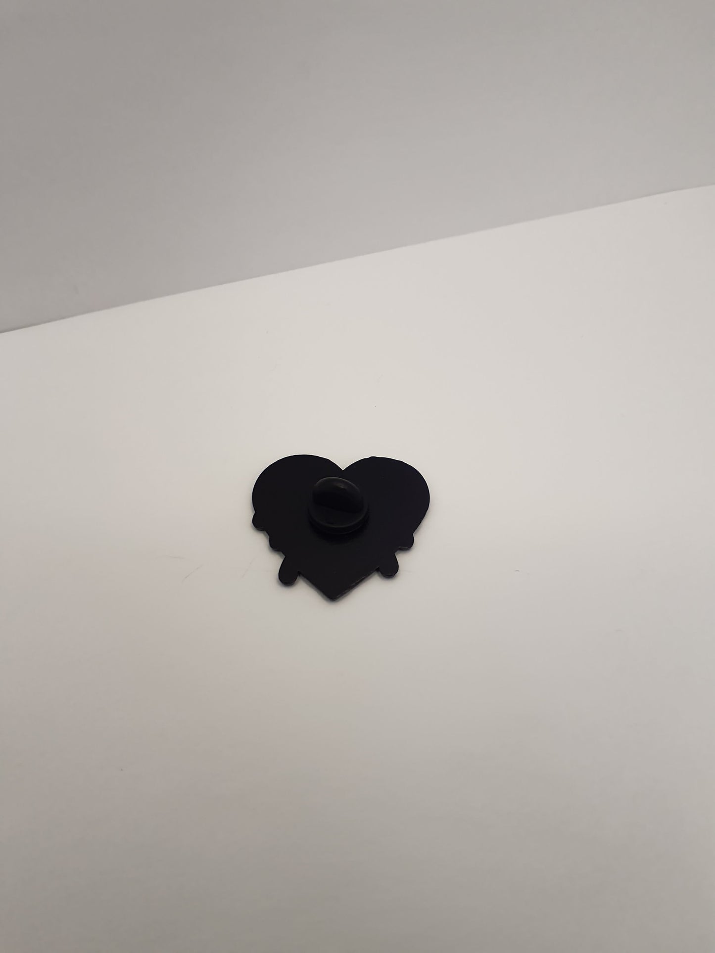 Pin "Corazón tattoo Llorando" – Dolor con estilo