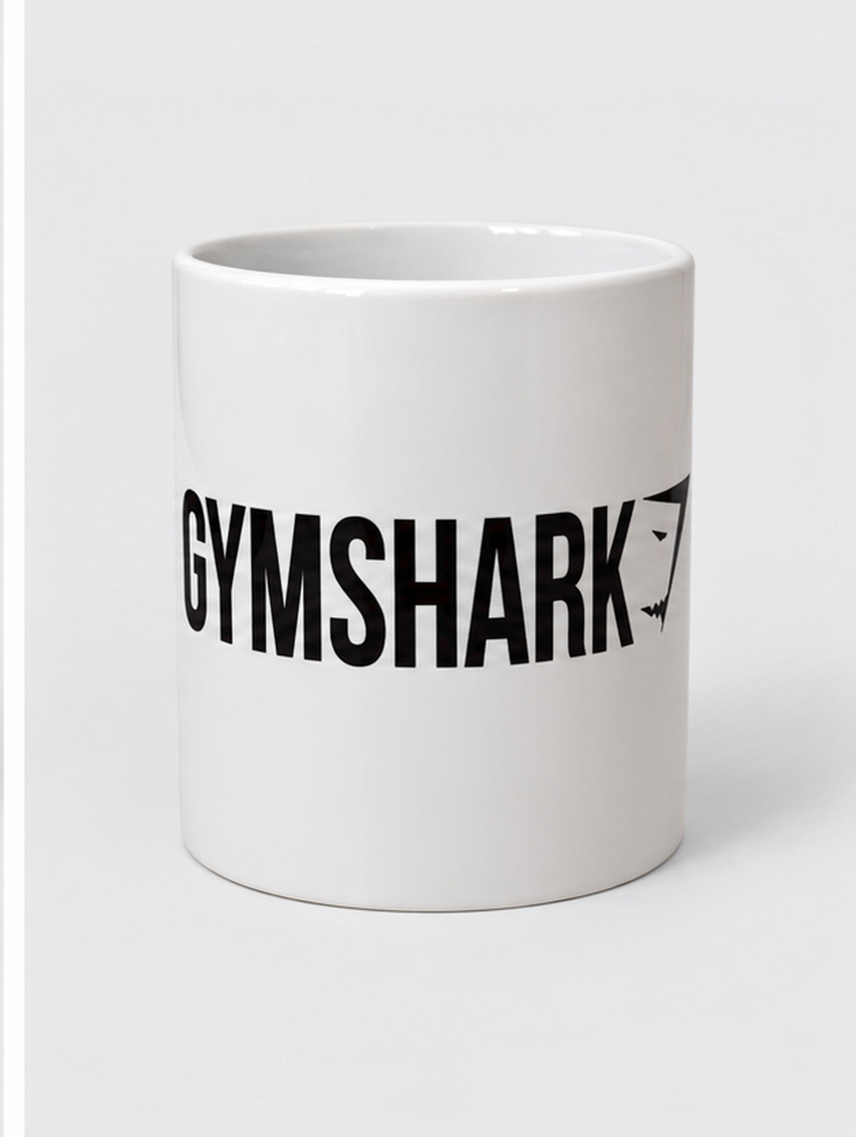 Completa tu rutina con una taza de estilo deportivo, ideal para disfrutar de tu café antes de entrenar. Un regalo original para los apasionados del fitness.