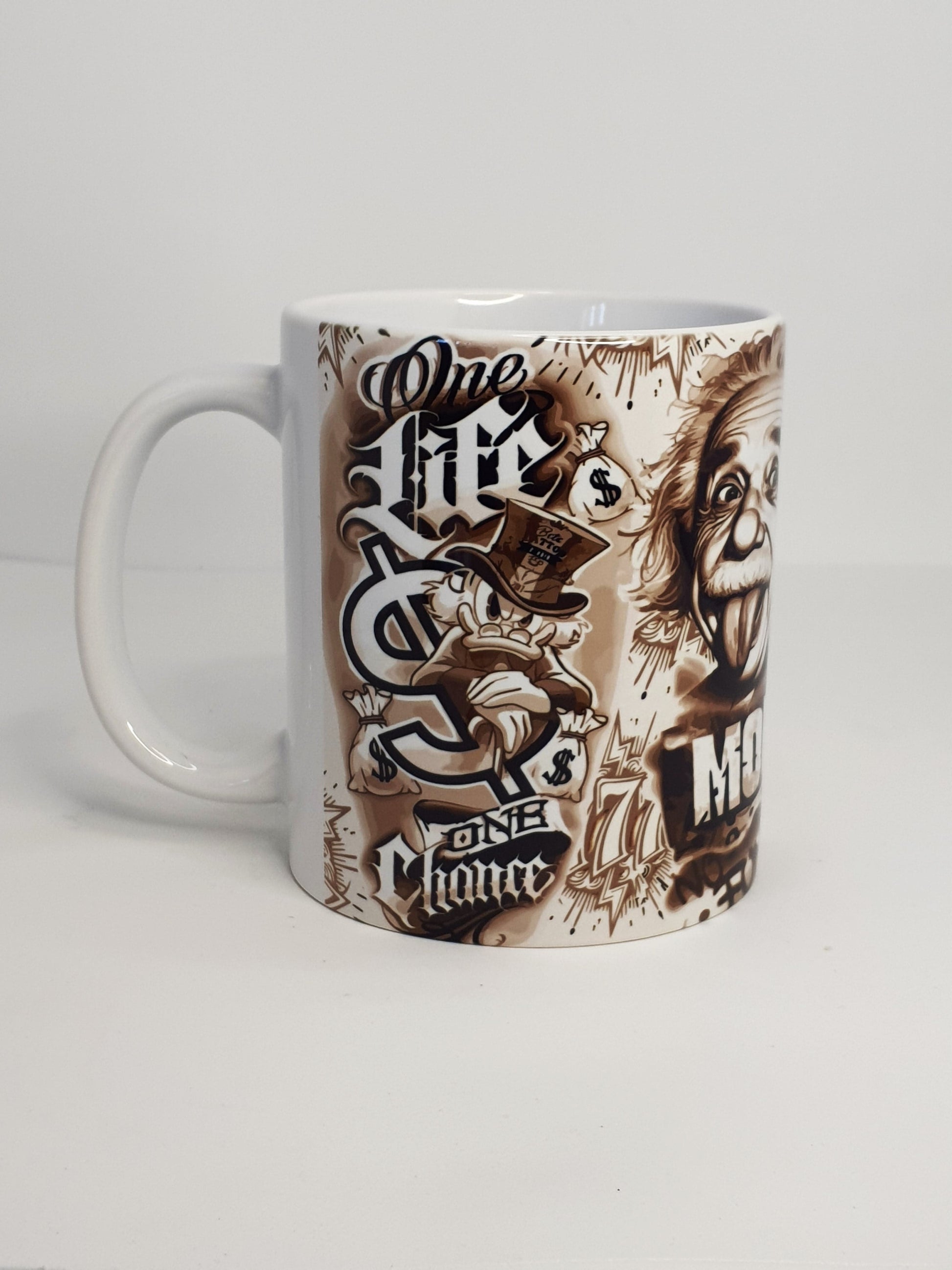 Taza Tattoo – Rico MCpato Einstein One Life One Chance en blanco & negro - nomadasublime