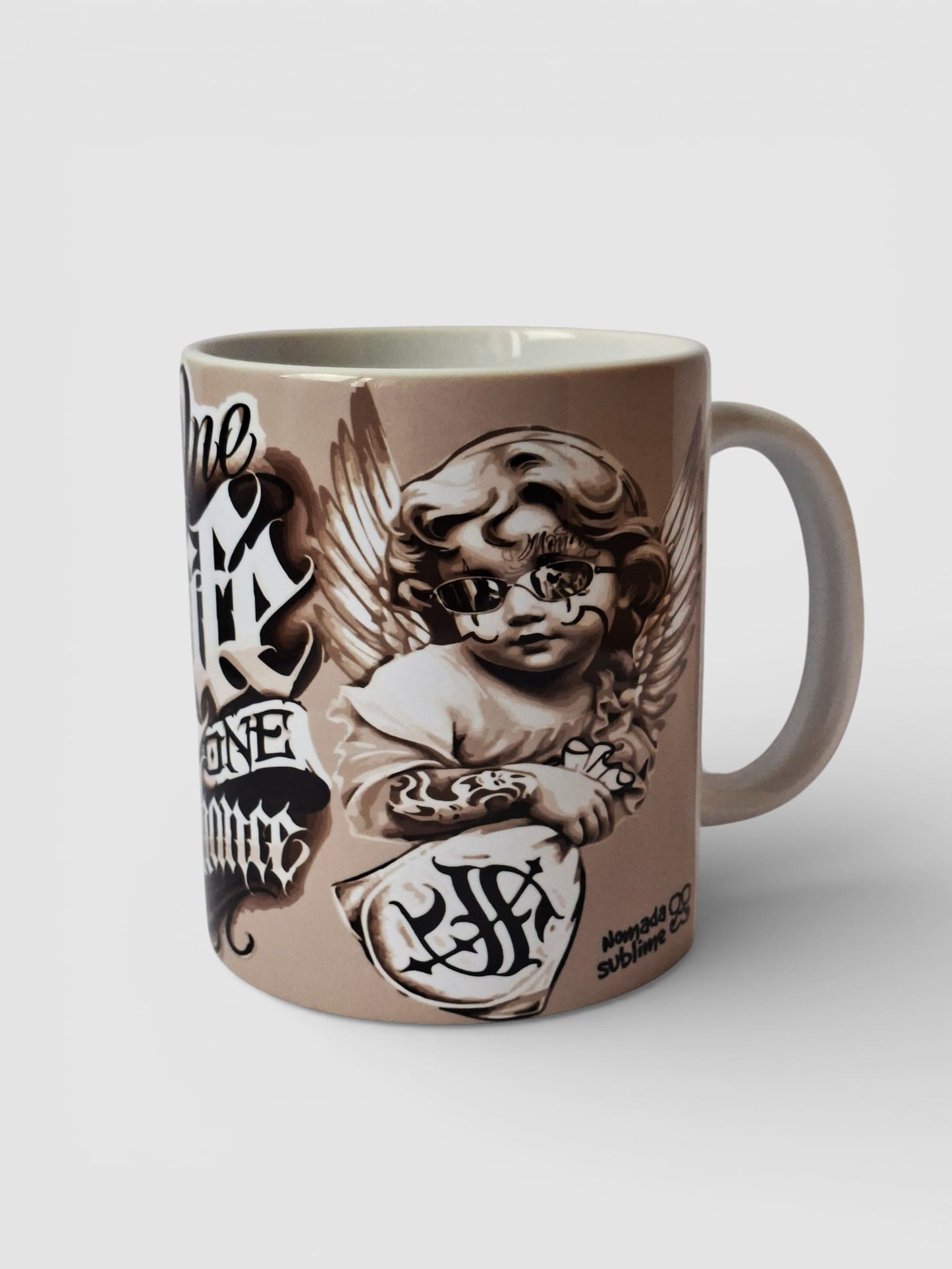 Taza con ilustración de angel chicano One life one chance, Lettering, estilo tatuaje.