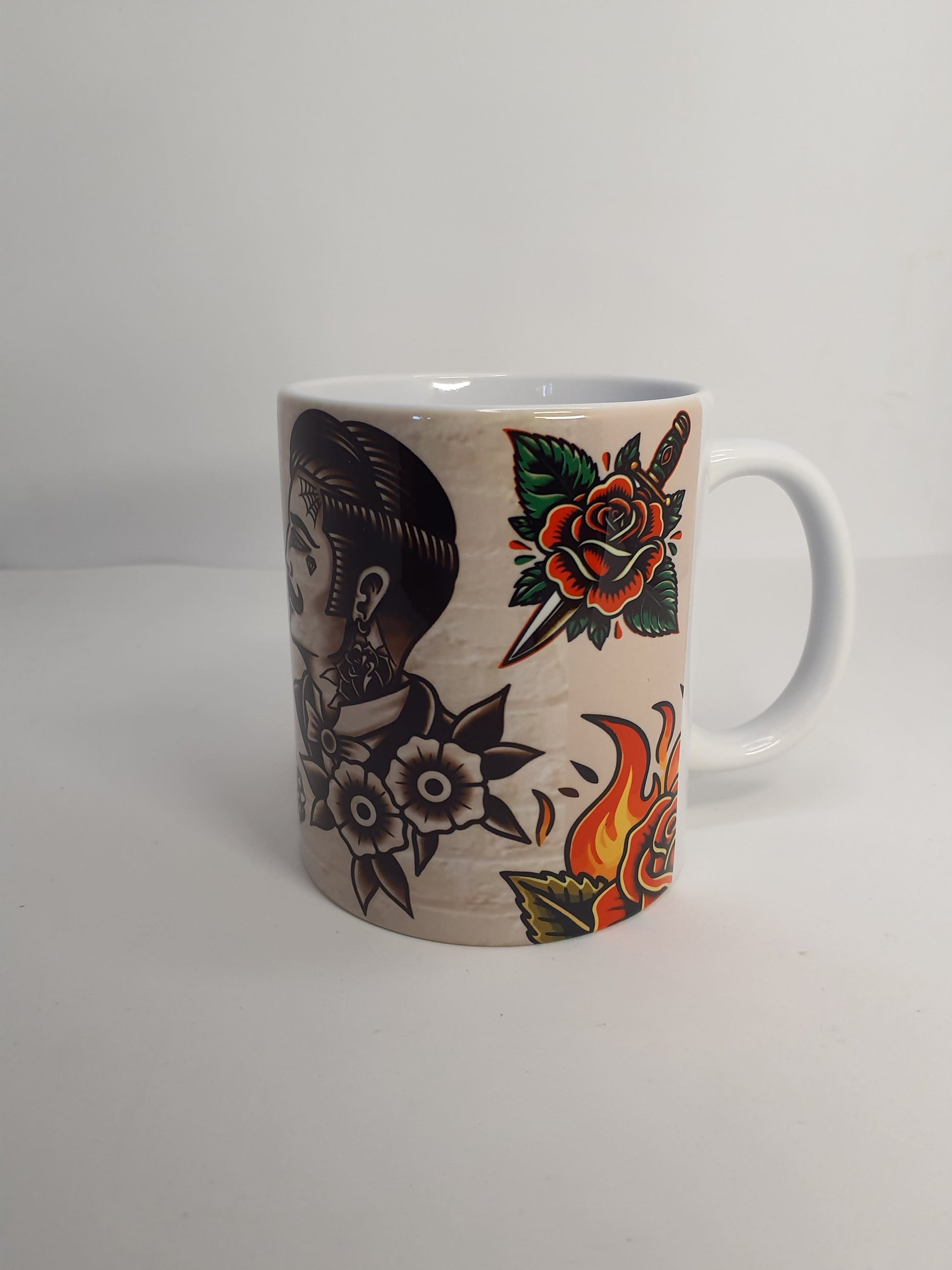 Taza Old School diseño tradicional Diablos - nomadasublime