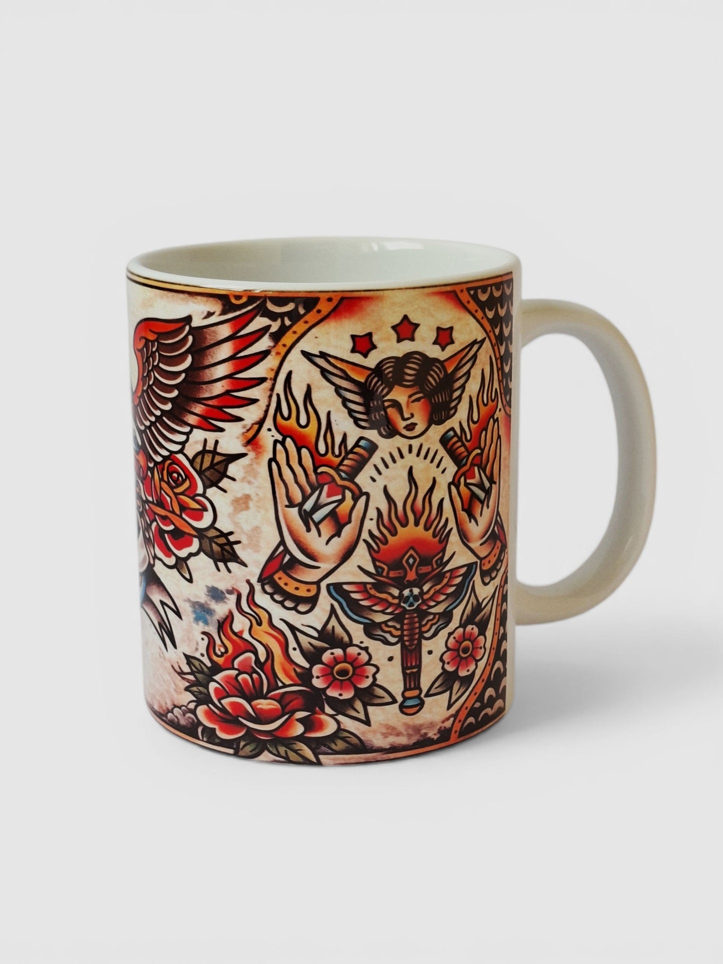 Taza old school diseño tattoo tradicional vintage.
