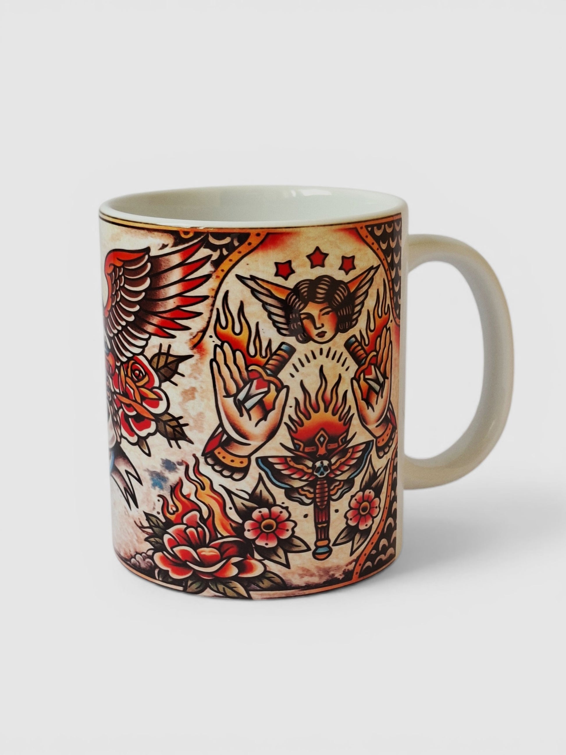 Taza old school diseño tattoo tradicional vintage.
